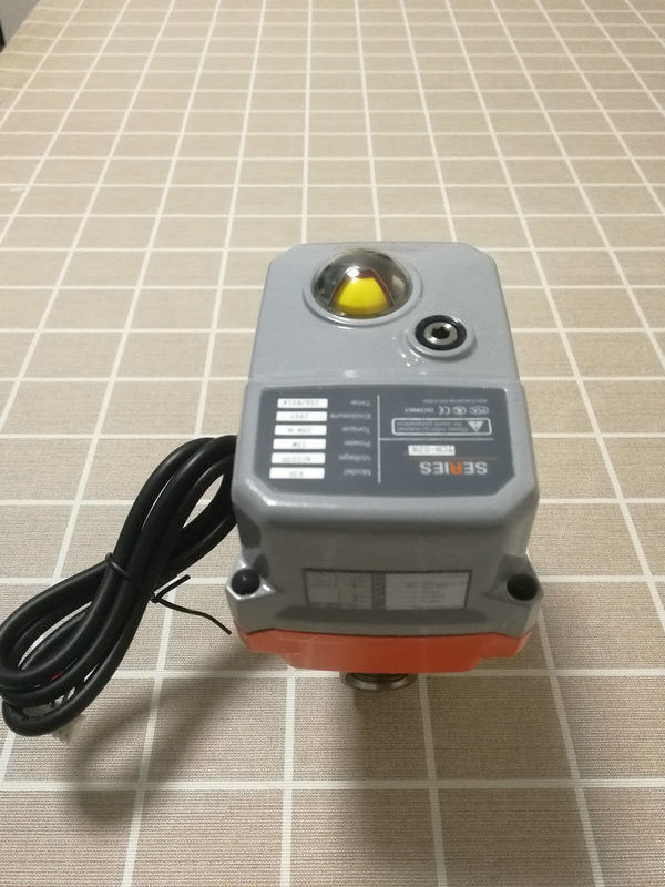 3 موقعیت محرک پنوماتیک با عملکرد چهارم دور ارائه محدوده گشتاور 10-500 Nm و درمان سطح آنودیزه شده